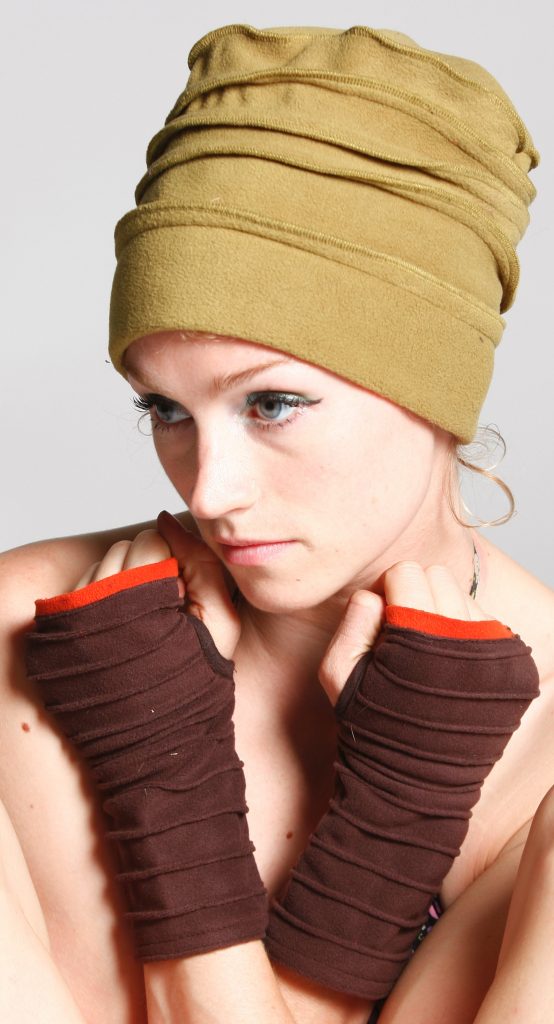 Fleece wrist warmers with thumb hole Gekko Bohotique