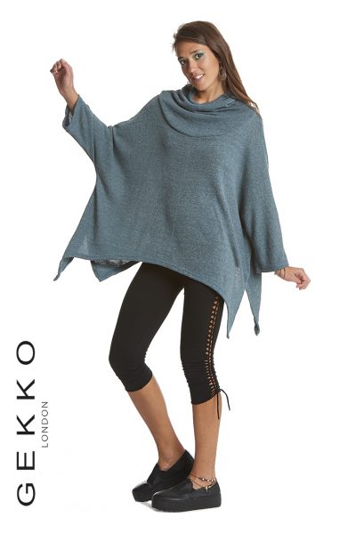 Poncho top with bat sleeves of Game of Thrones inspiration